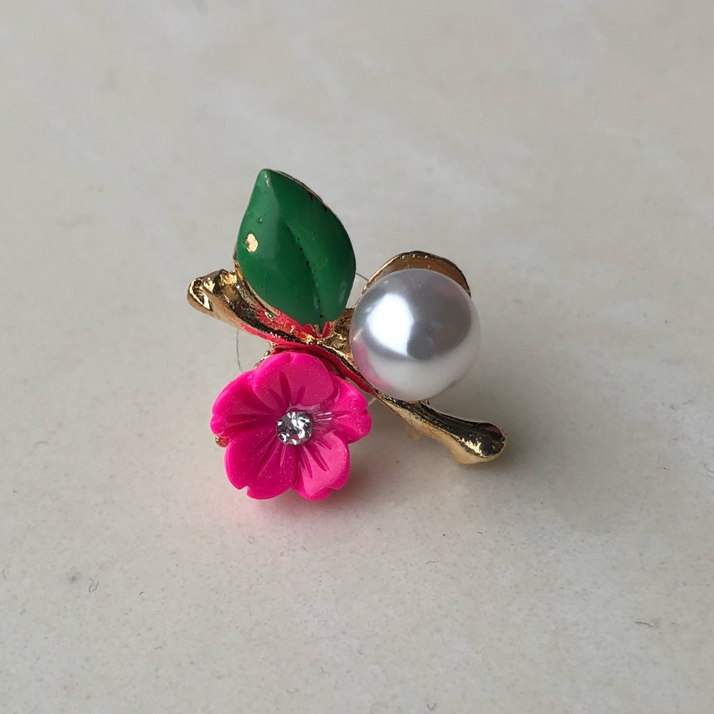 3for $25Flower earrings - Picture 2 of 4